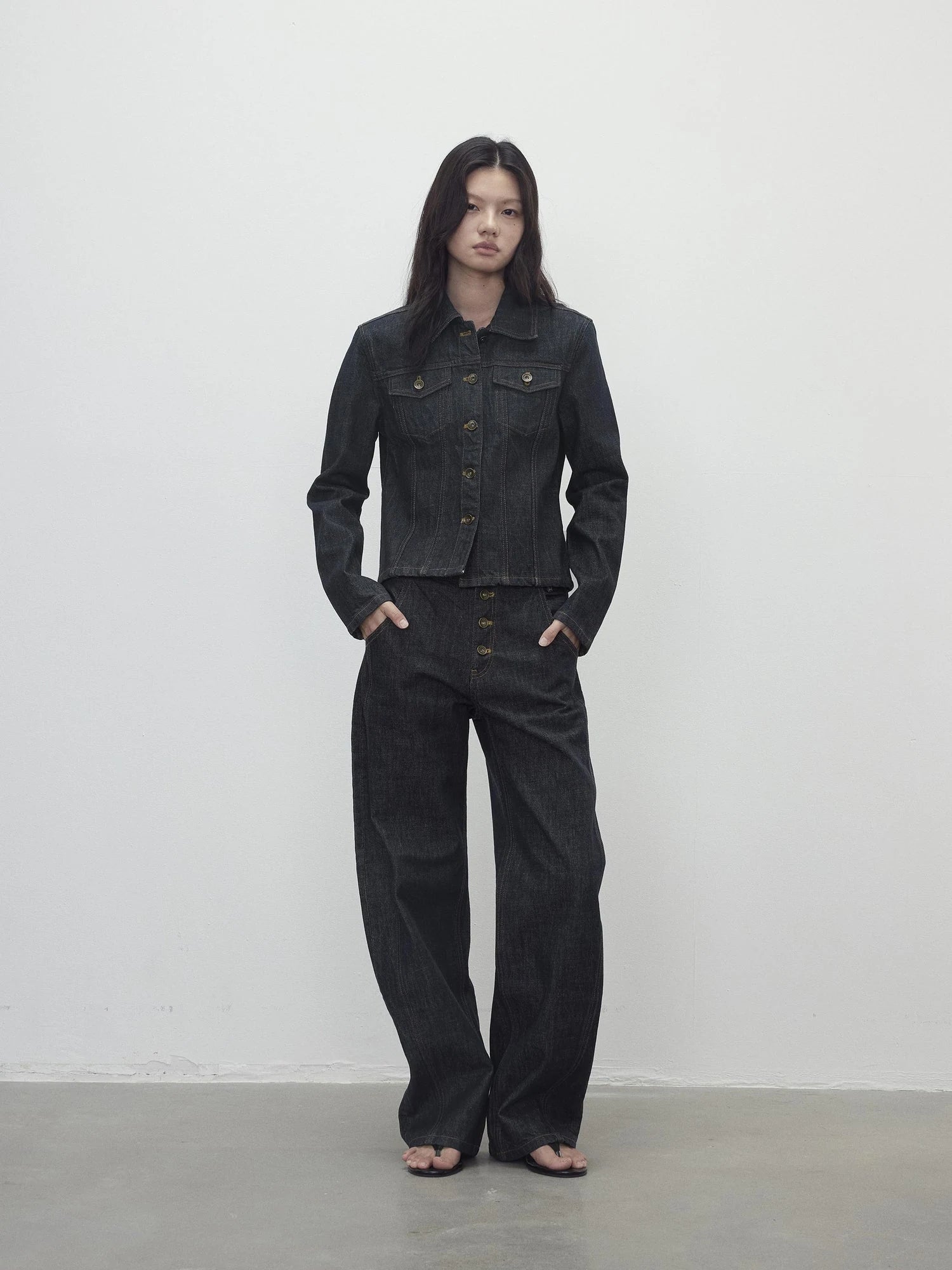 Vintage Indigo Denim Wide Leg Jeans With Contrast Stitching