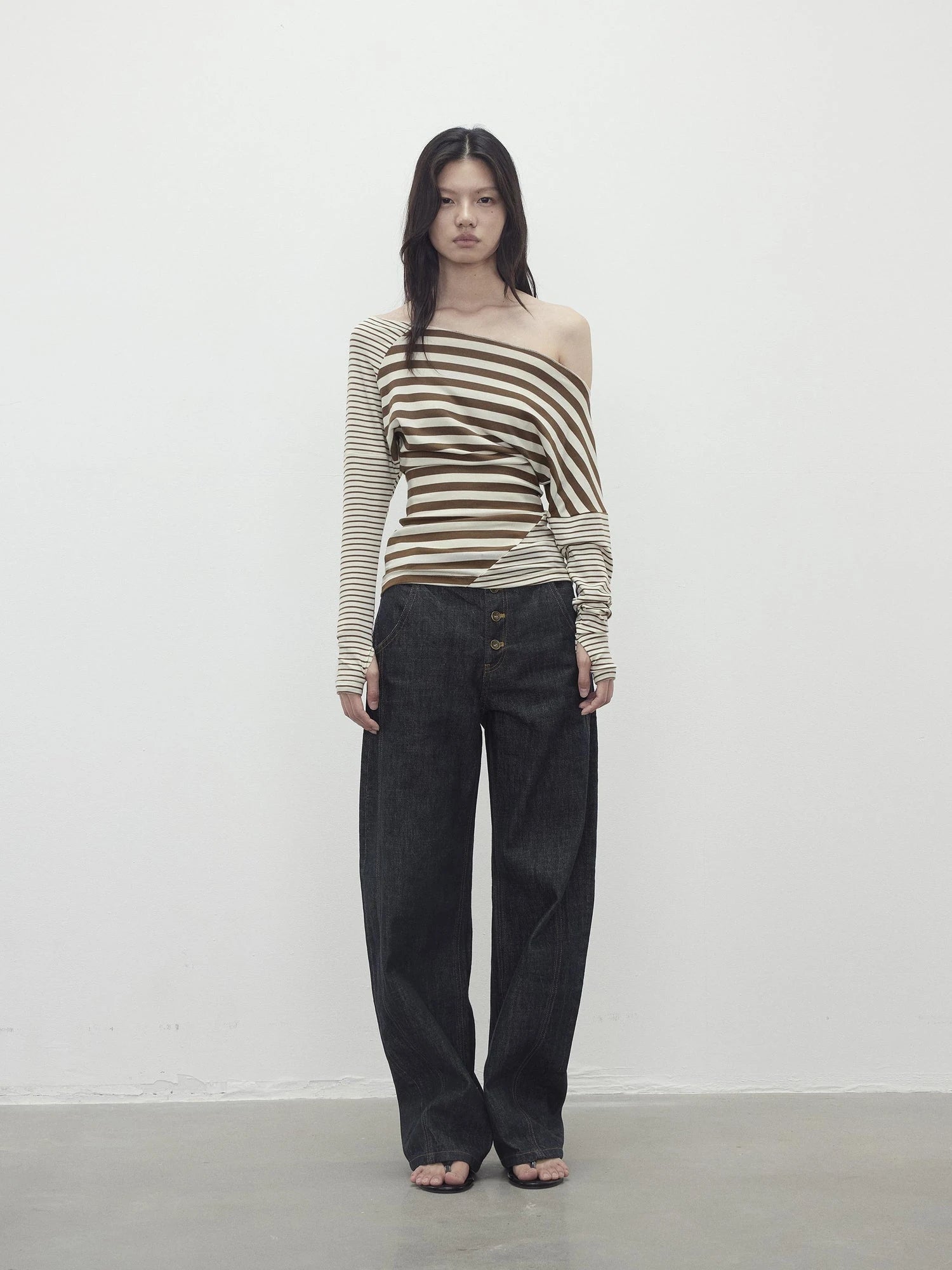 Vintage Indigo Denim Wide Leg Jeans With Contrast Stitching