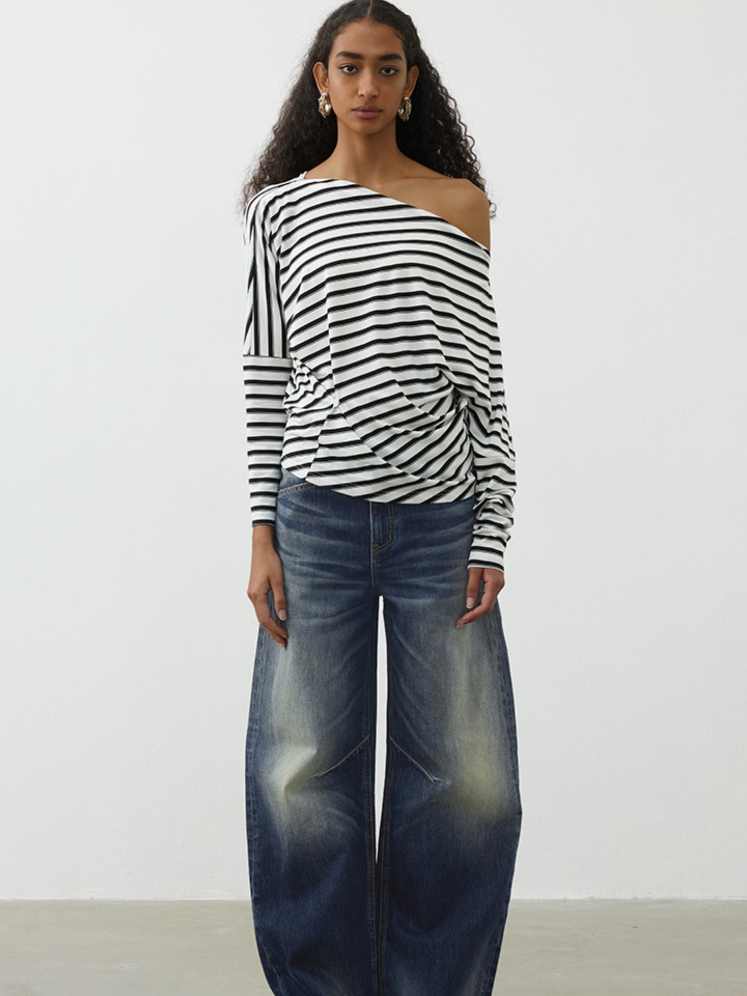 AFTADAWN Vintage Wash Blue Mid Low Waist Curved Hem Denim Pants