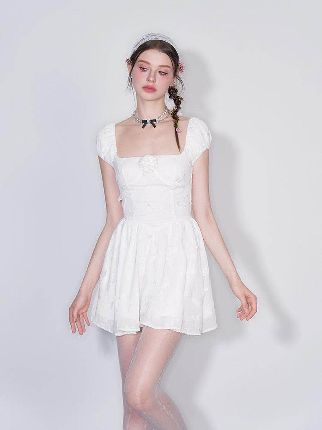 White Gardenia Butterfly Embroidered Dress V-neck T-shirt Long-Sleeve