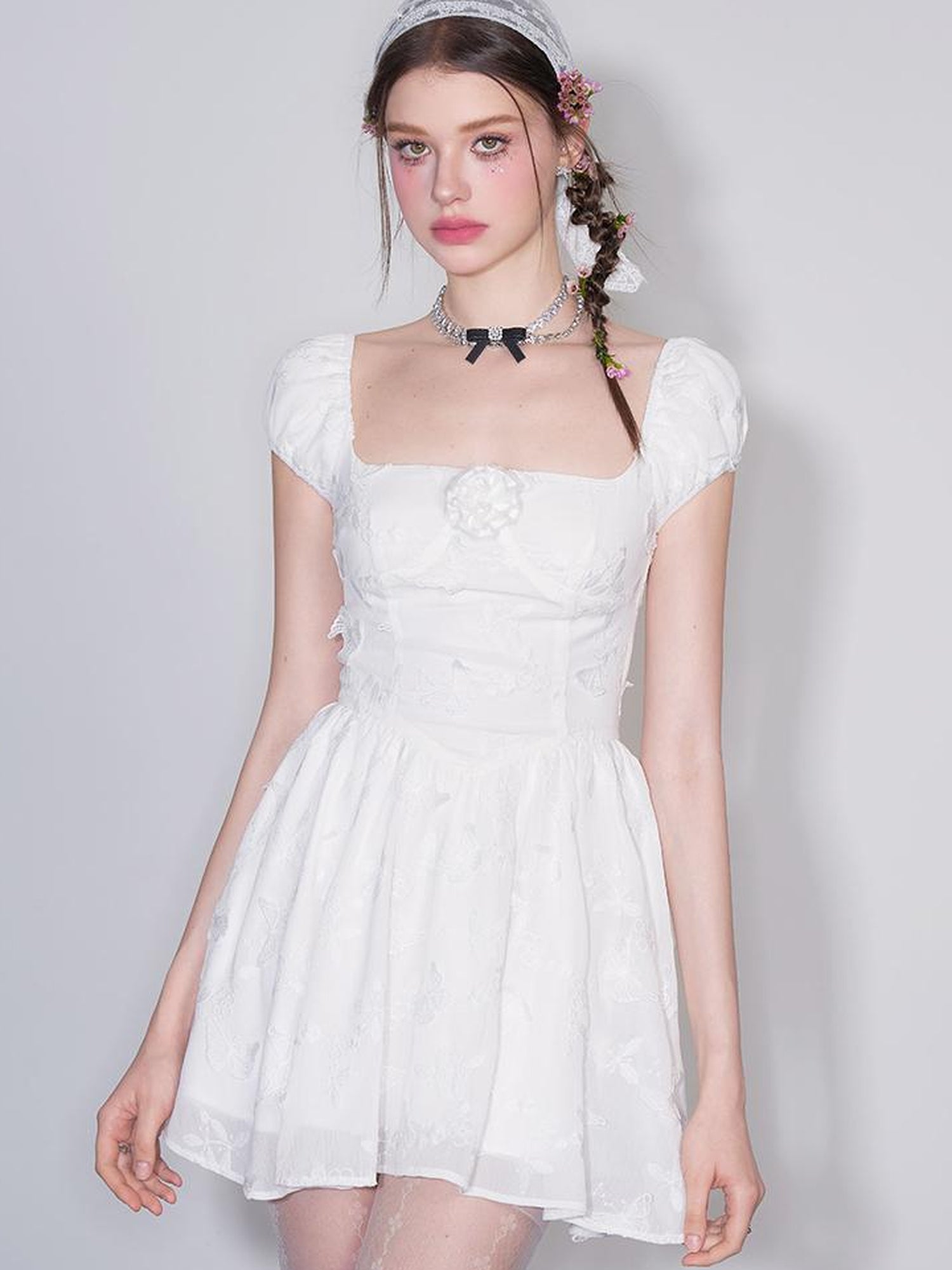 White Gardenia Butterfly Embroidered Dress V-neck T-shirt Long-Sleeve