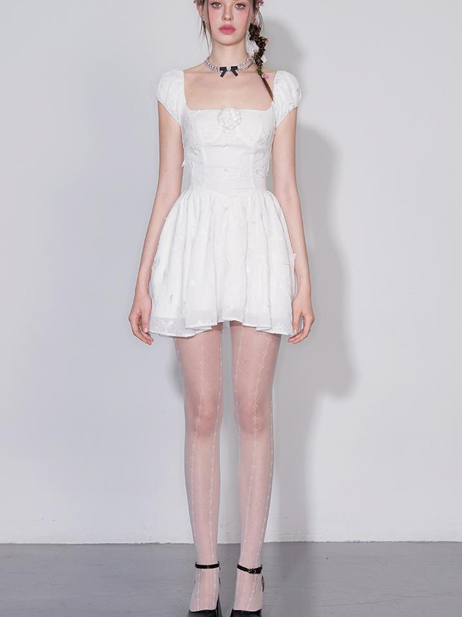 White Gardenia Butterfly Embroidered Dress V-neck T-shirt Long-Sleeve