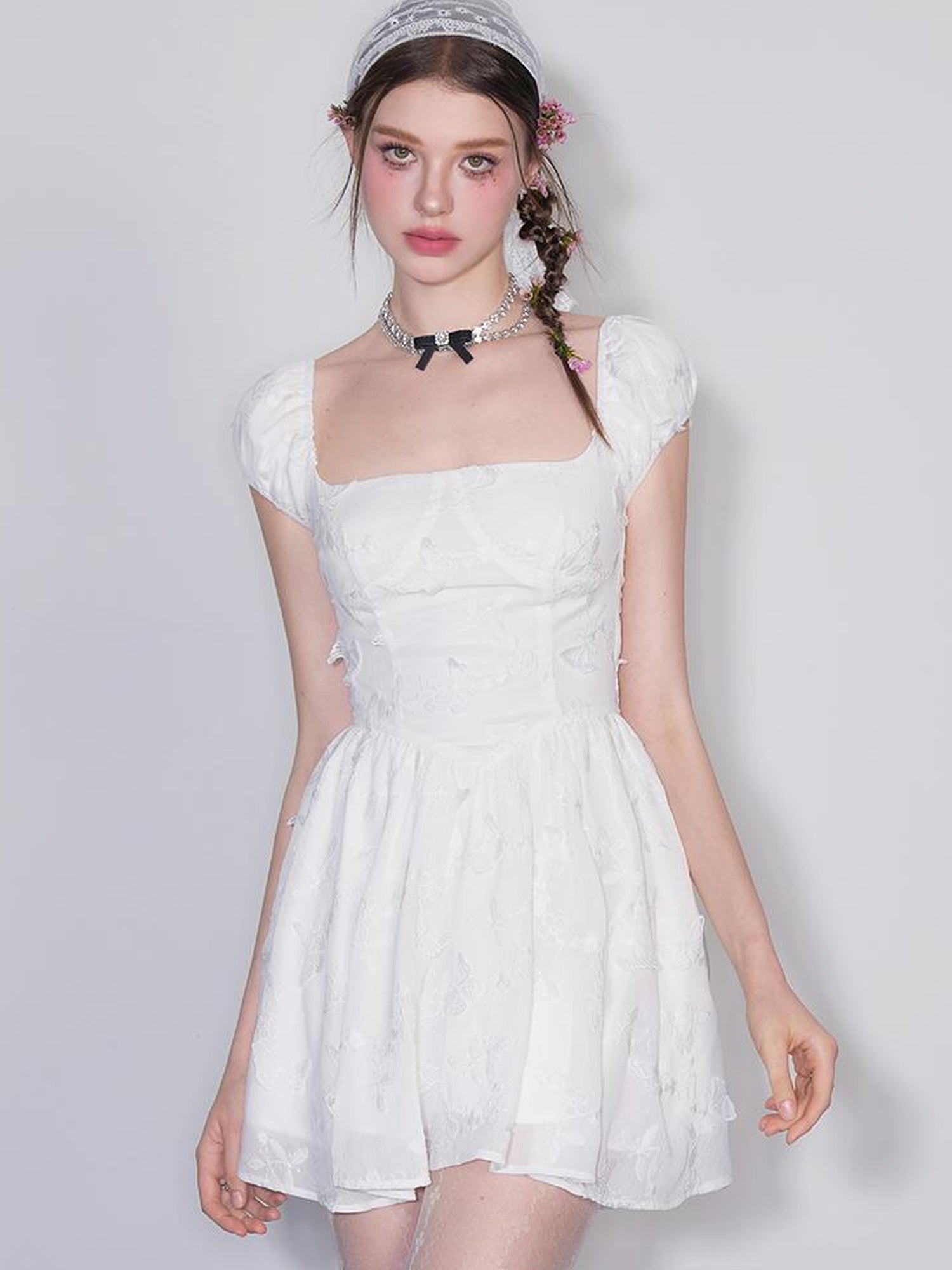 White Gardenia Butterfly Embroidered Dress V-neck T-shirt Long-Sleeve