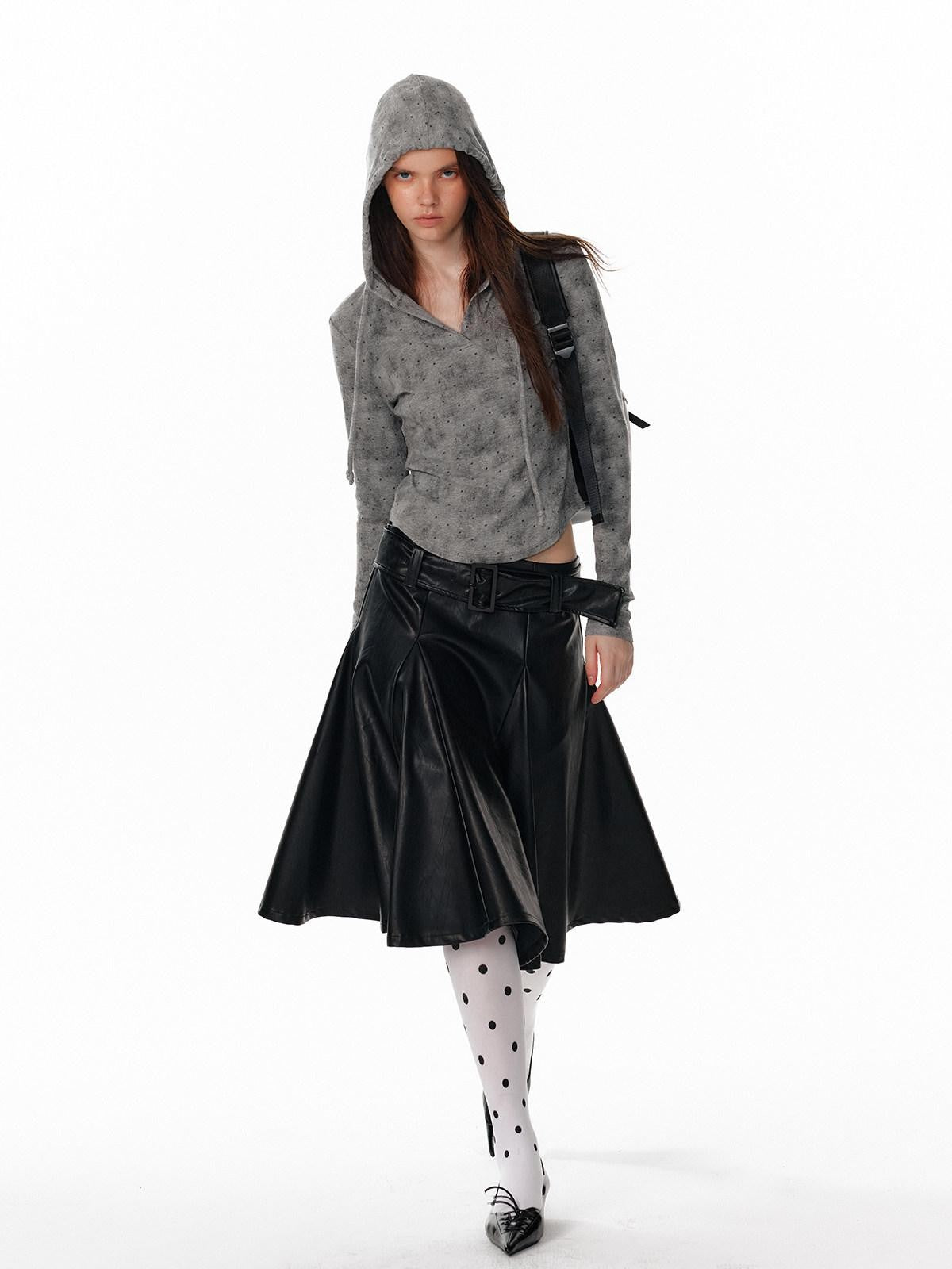 ALINNV Black Flared Low Waist Loose Aline Silhouette Belted Women&