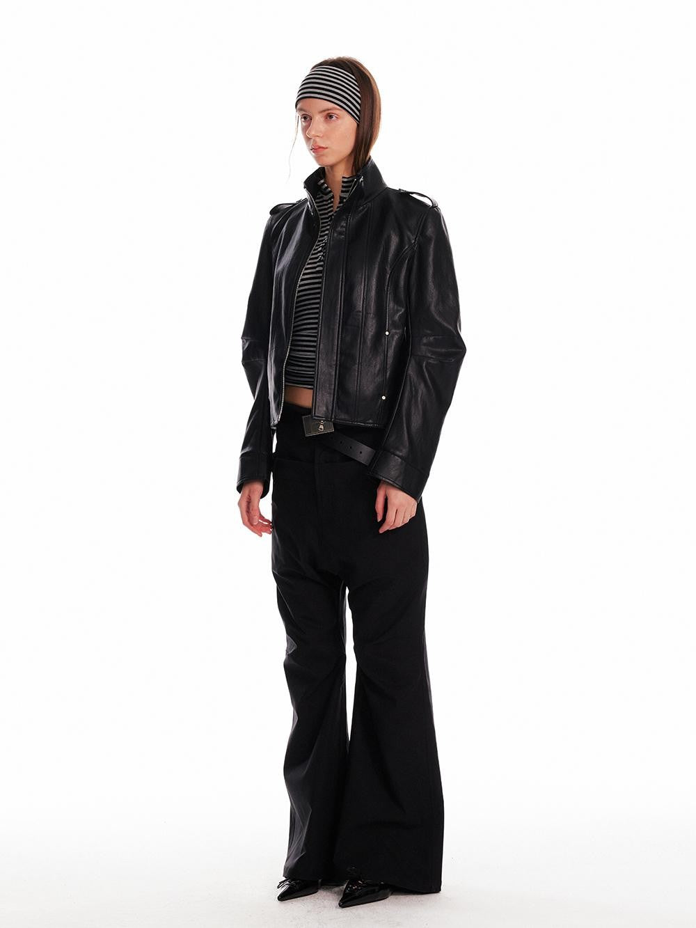 ALINNV Black Studded Stand Collar Slim Fit Pu Women&
