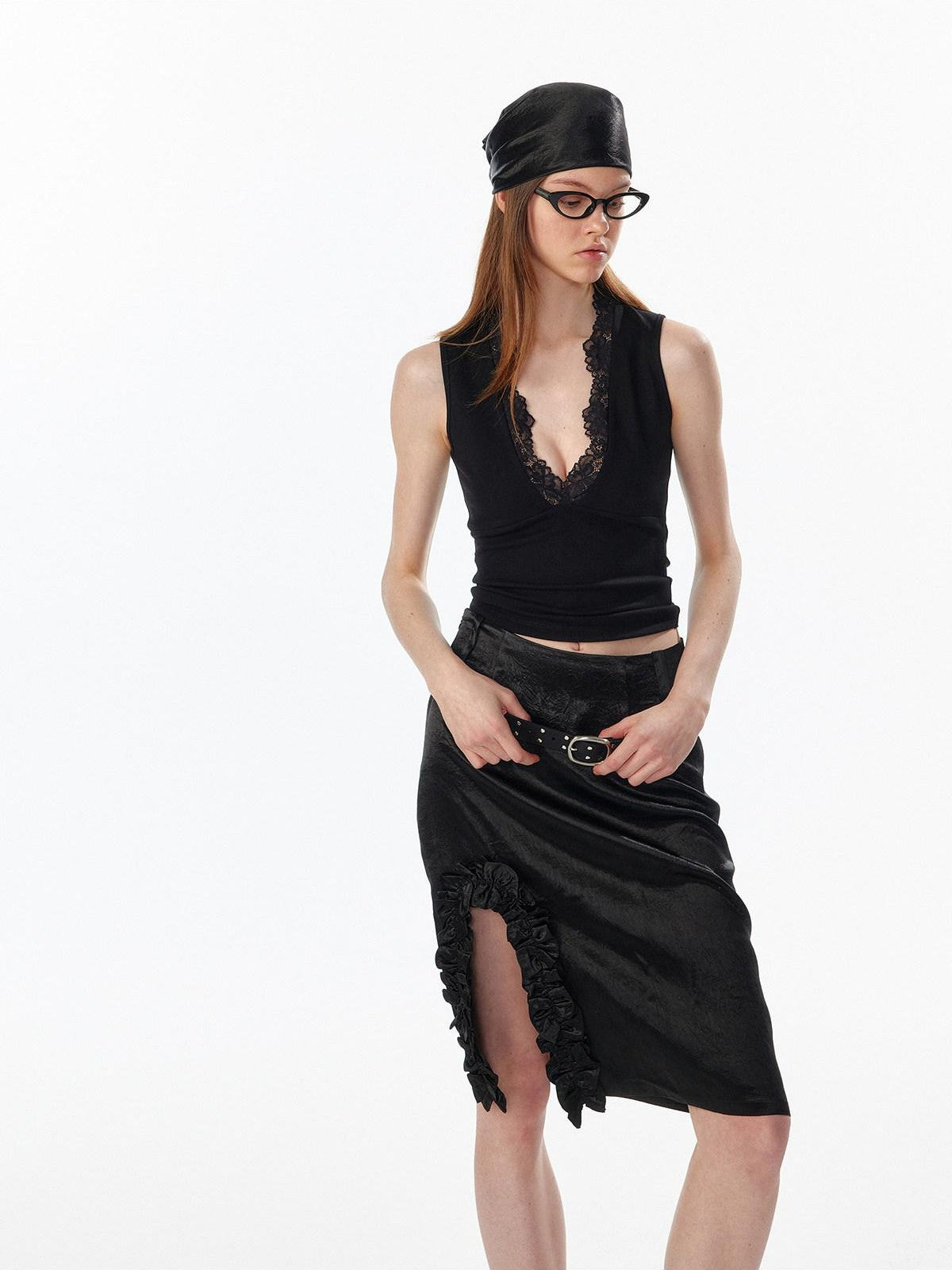 ALINNV Cropped Strappy Deep V Lace Slim Short Camisole Women&