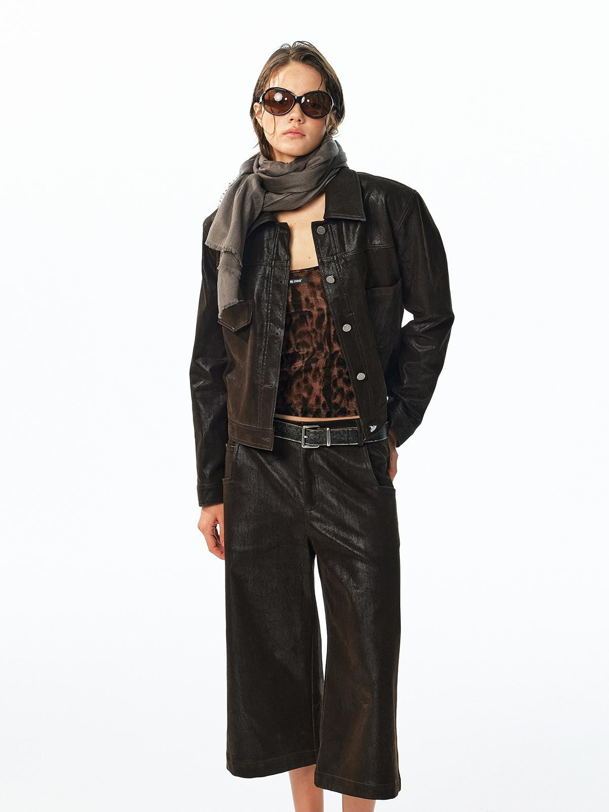 ALINNV Flocked Collared Retro Straight Fit Women&