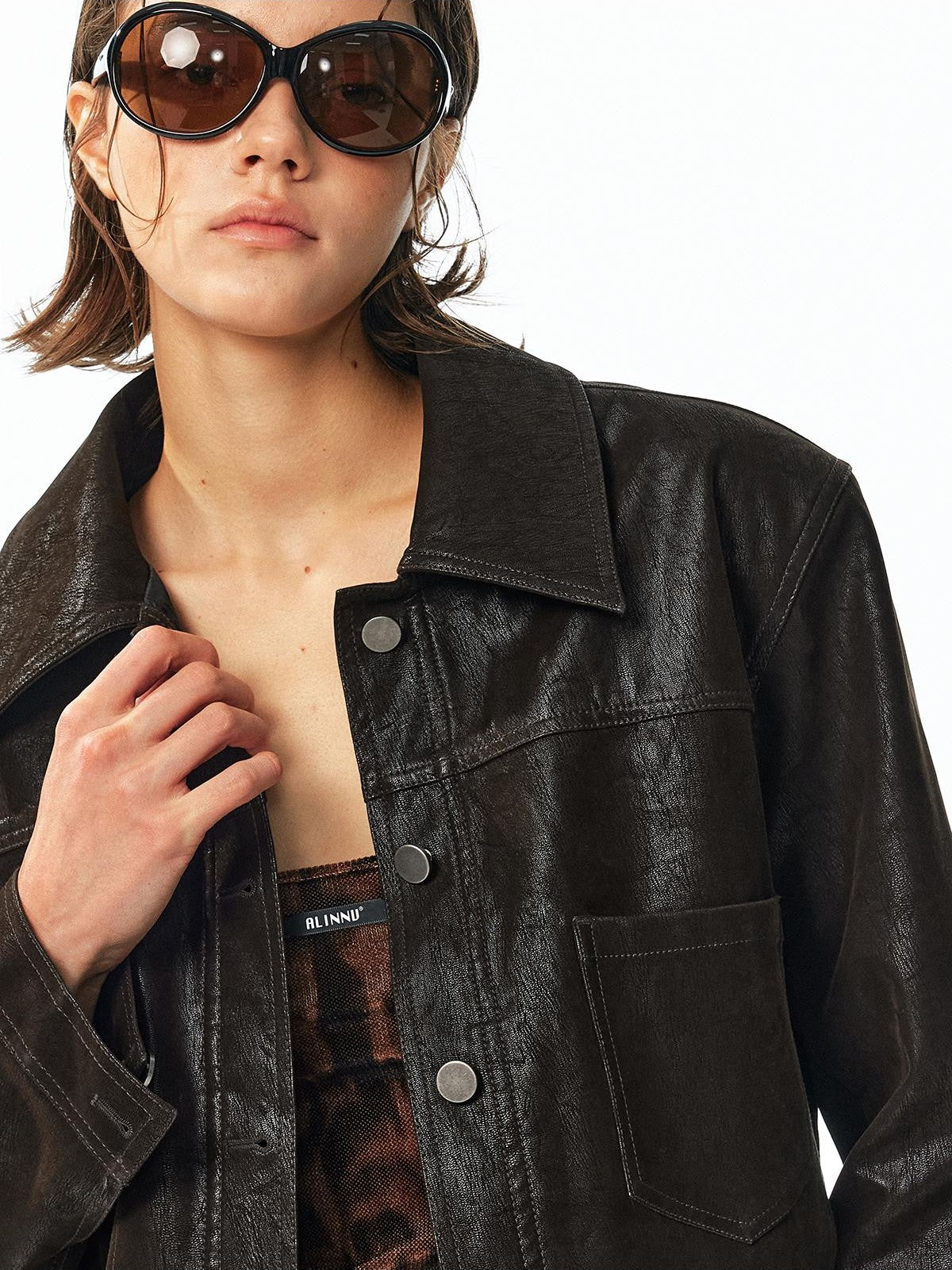 ALINNV Flocked Collared Retro Straight Fit Women&