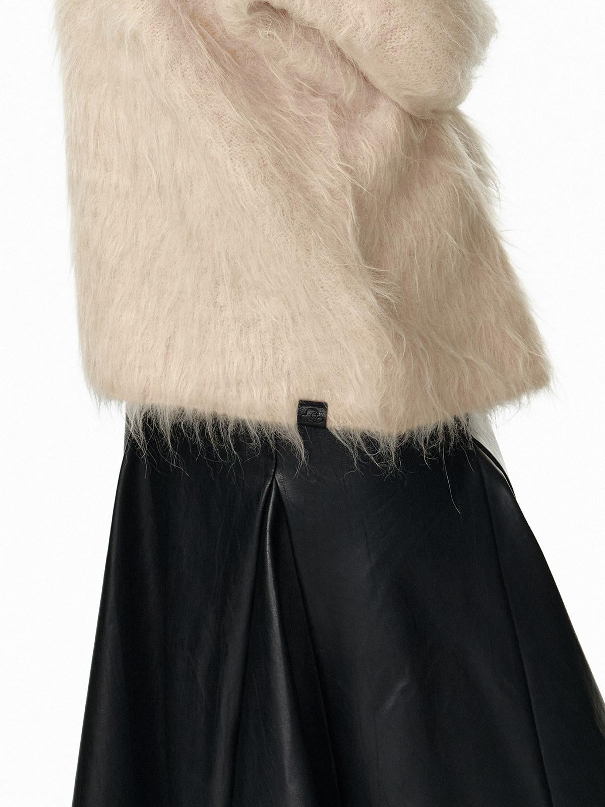 ALINNV Fuzzy Long Hair Alpaca Oversized Crewneck Women&
