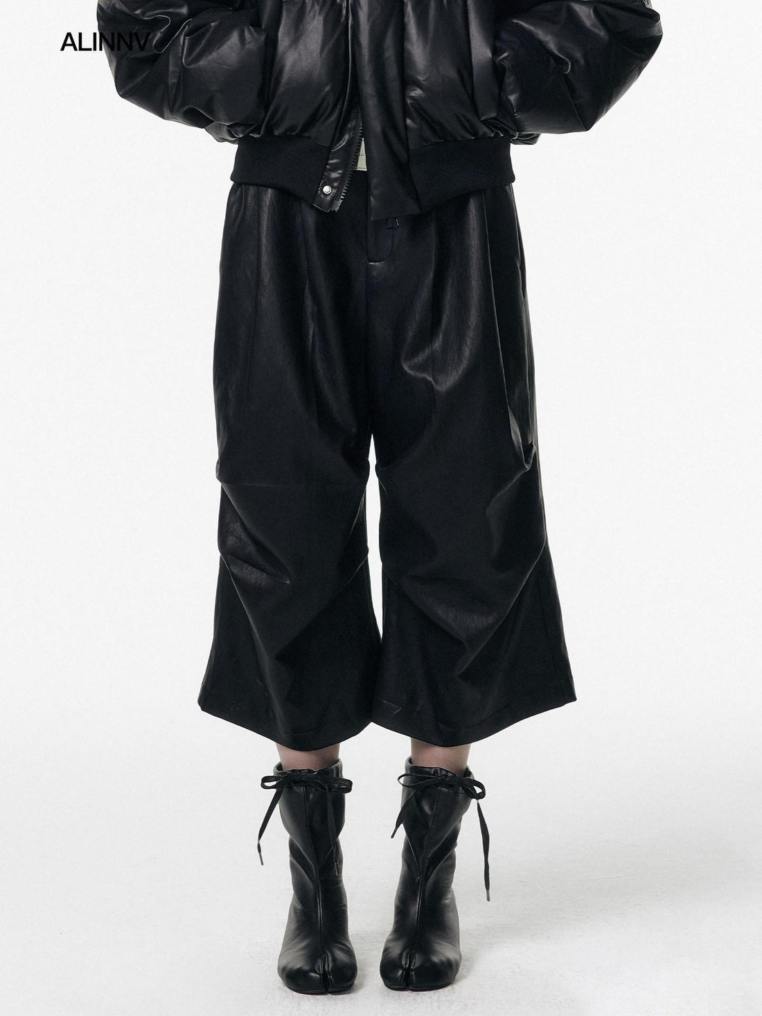 ALINNV Irregular Pleats Curved Hem Woven Texture Button Detail Women&