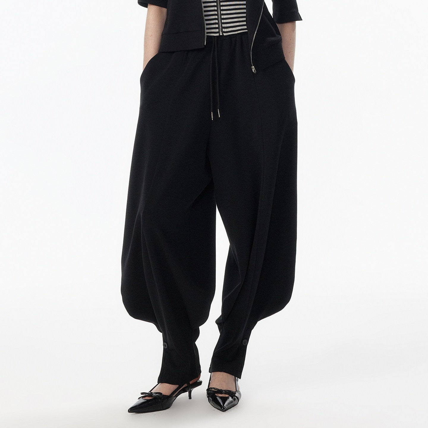ALINNV_Oatmeal_Gray_Structured_Cut_Wide_Split_Hem_Women&