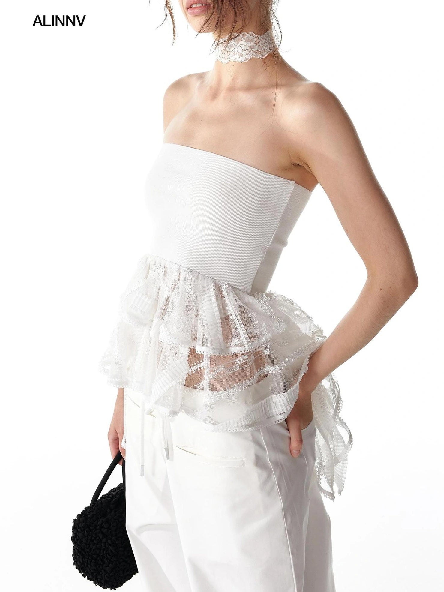 ALINNV STUDIO Asymmetric Ruffle Hem Crop Top Tank Top/Camisole