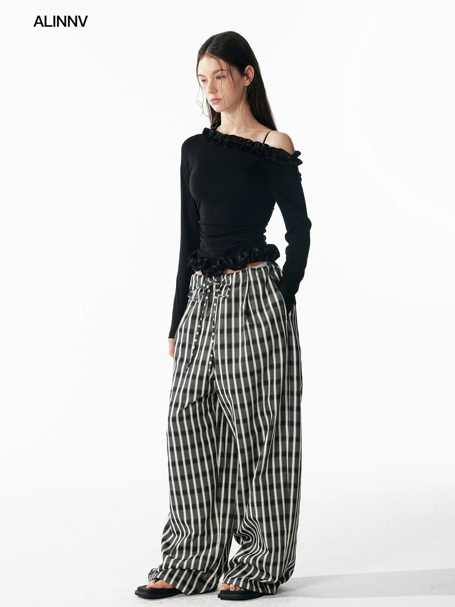 ALINNV STUDIO Asymmetrical Shoulder Layered Ruffle Slim Fit Tee T-shirt