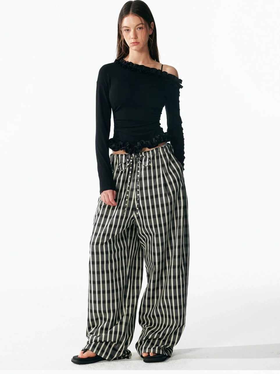 ALINNV STUDIO Asymmetrical Shoulder Layered Ruffle Slim Fit Tee T-shirt