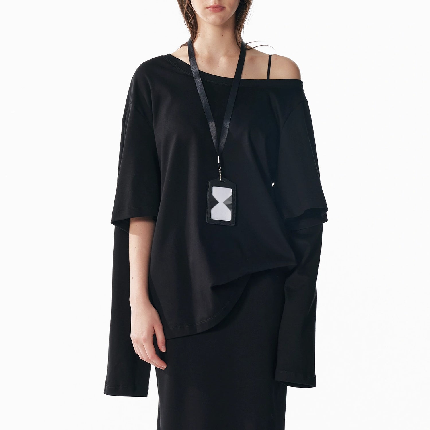 ALINNV_STUDIO_Asymmetrical_Sleeve_Off_Shoulder_T-shirt_And_Skirt_Set_MISSTT