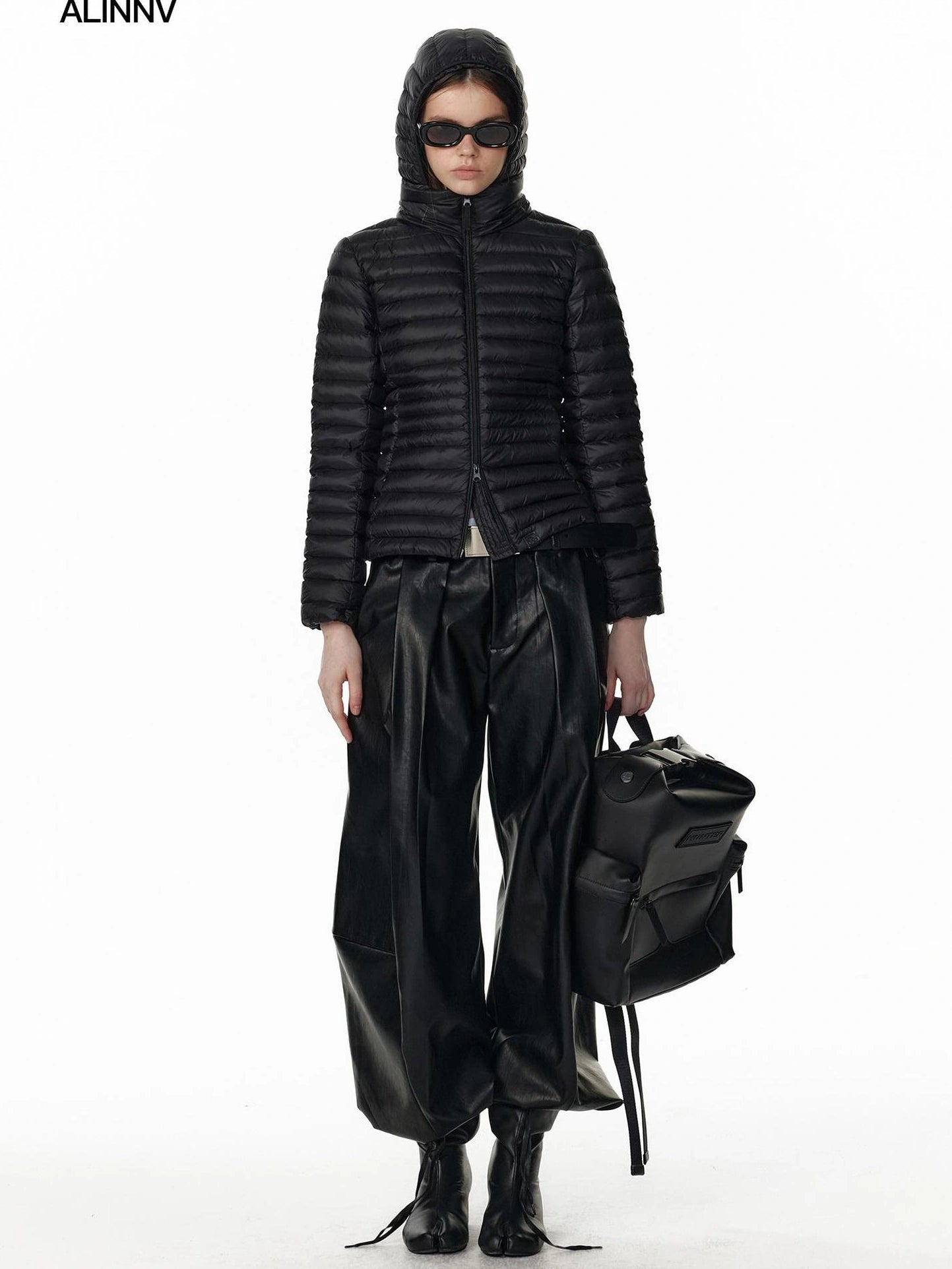 Detachable Hooded Short Down Jacket With 90 Percent White Duck Feather Down Jacket