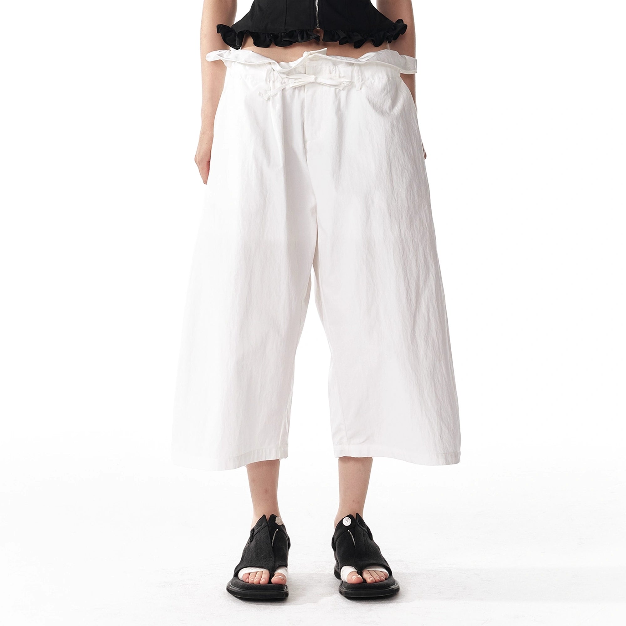 ALINNV_STUDIO_Floral_Lace_Tie_Waist_Wide_Leg_Cropped_Pants_MISSTT