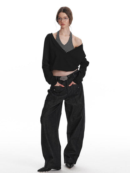 ALINNV STUDIO Halter Neck Knit Top with Layered V-Neck Design