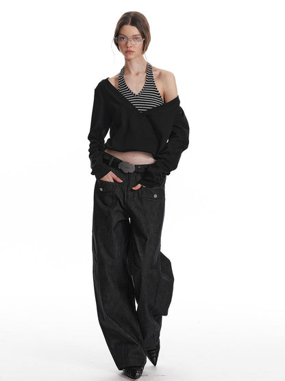 ALINNV STUDIO Halter Neck Knit Top with Layered V-Neck Design