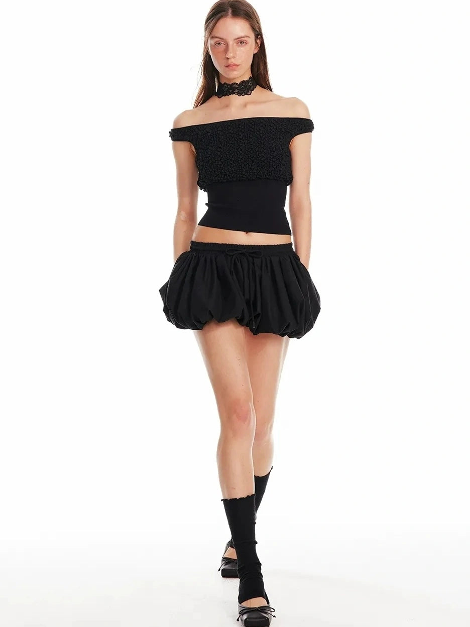 ALINNV STUDIO Off Shoulder Cropped Top With Floral Embroidery T-shirt