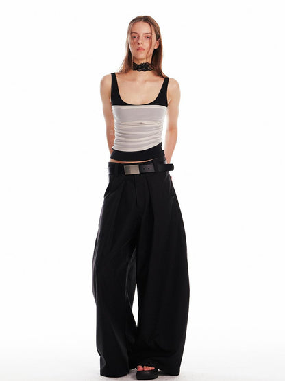 ALINNV STUDIO Pleated Sleeveless Tank Top With Contrast Trim