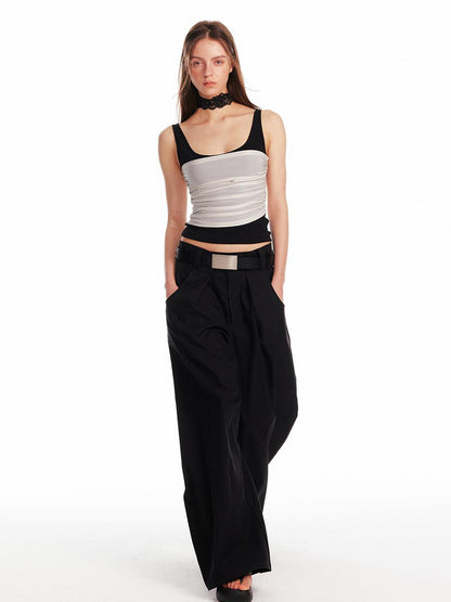 ALINNV STUDIO Pleated Sleeveless Tank Top With Contrast Trim