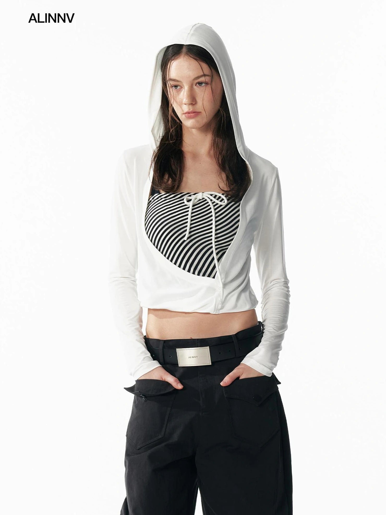ALINNV STUDIO Two Layer Hooded Crop Top With Drawstring And Asymmetrical Hem T-shirt