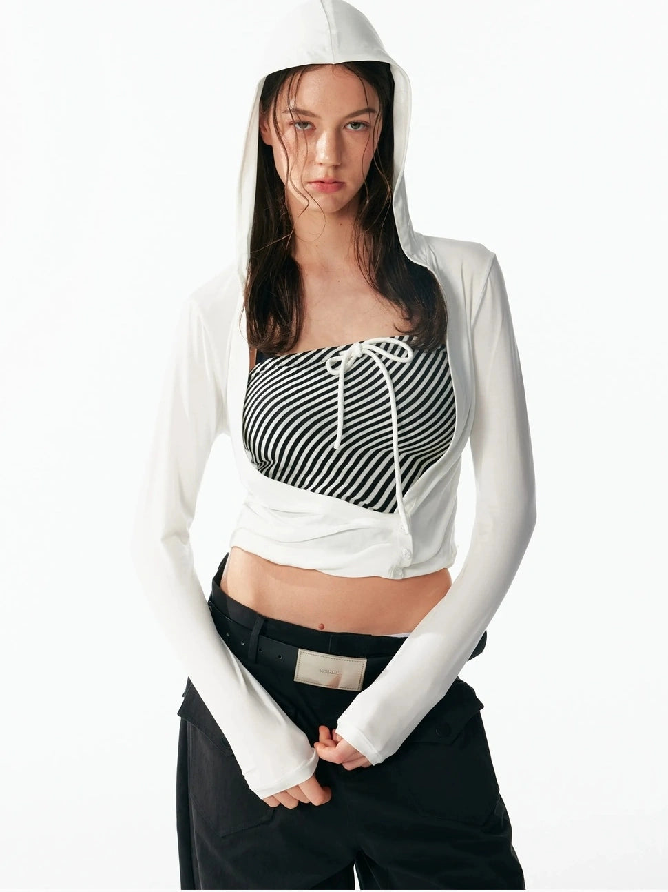 ALINNV STUDIO Two Layer Hooded Crop Top With Drawstring And Asymmetrical Hem T-shirt