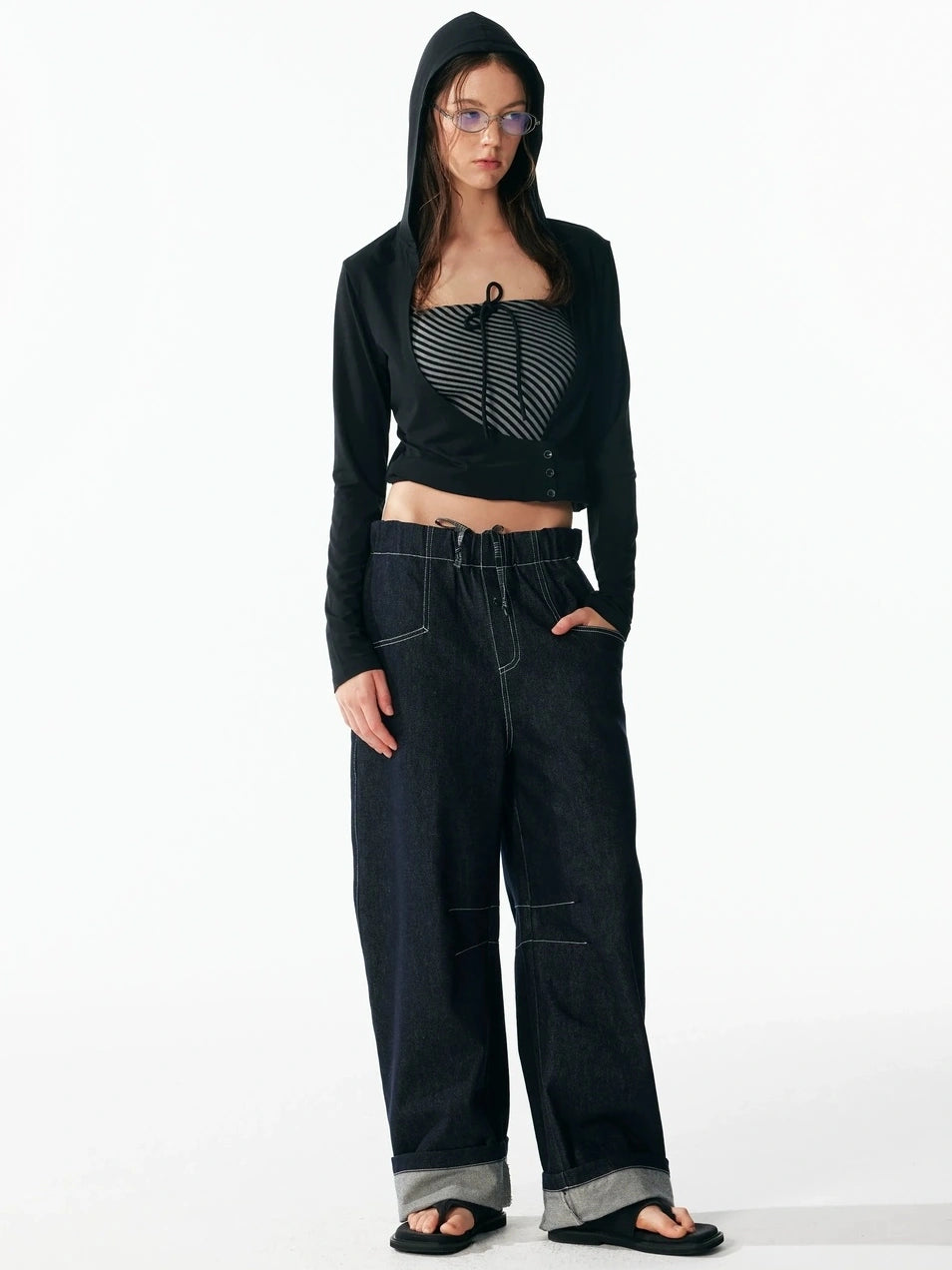 ALINNV STUDIO Two Layer Hooded Crop Top With Drawstring And Asymmetrical Hem T-shirt