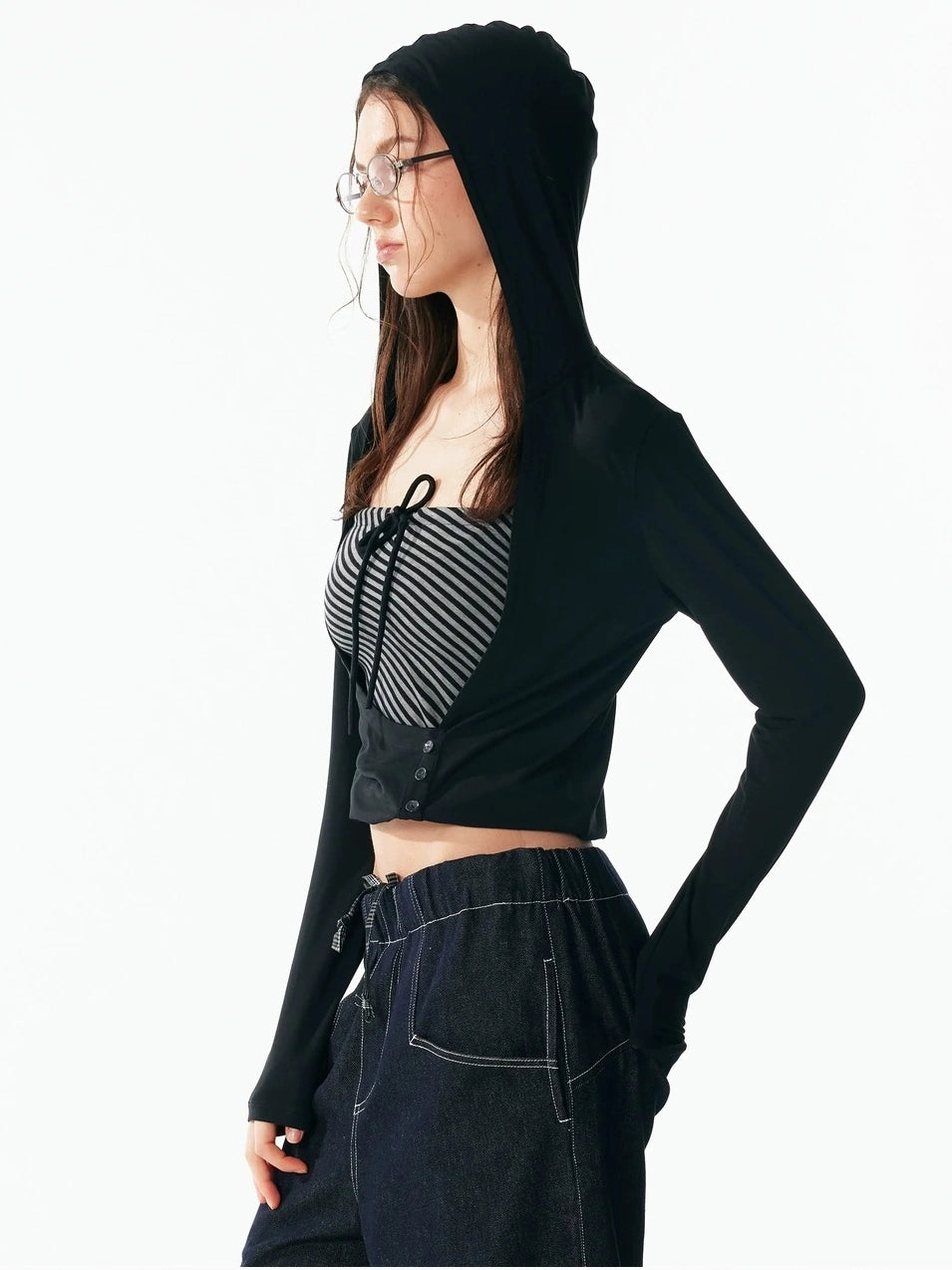 ALINNV STUDIO Two Layer Hooded Crop Top With Drawstring And Asymmetrical Hem T-shirt