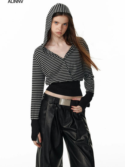 ALINNV STUDIO V-Neck Striped Ribbed Hooded Wool Sweater T-shirt