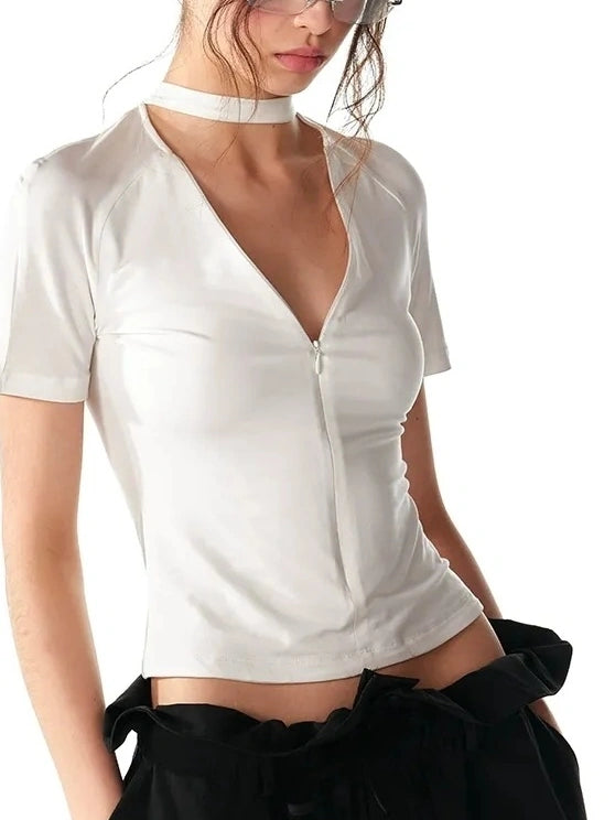 ALINNV STUDIO V-neck Zip Up Cropped T-shirt With Choker Neckline T-shirt