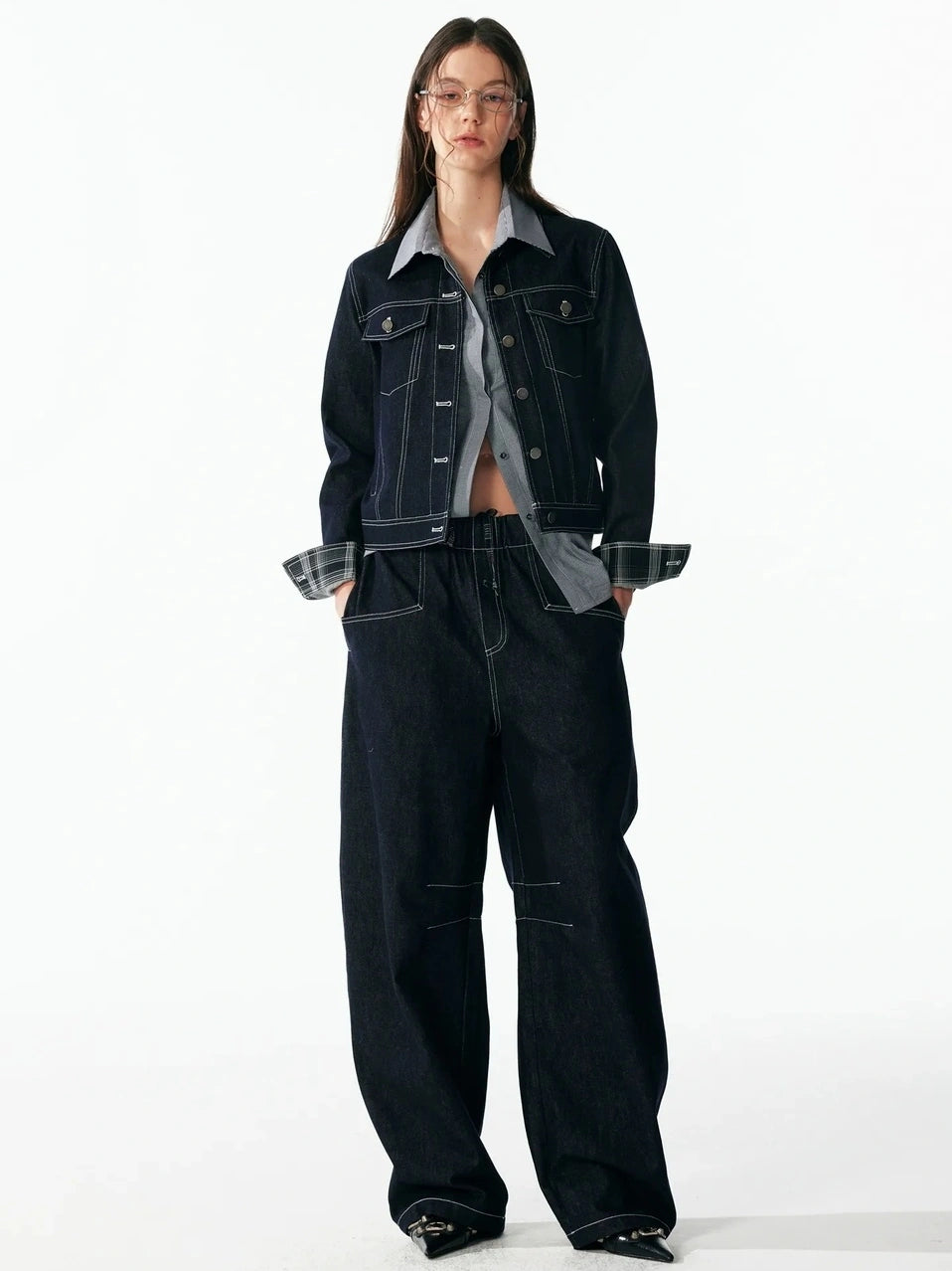 ALINNV STUDIO Vintage Washed Denim Jacket With Contrast Stitching And Plaid Cuff Jacket