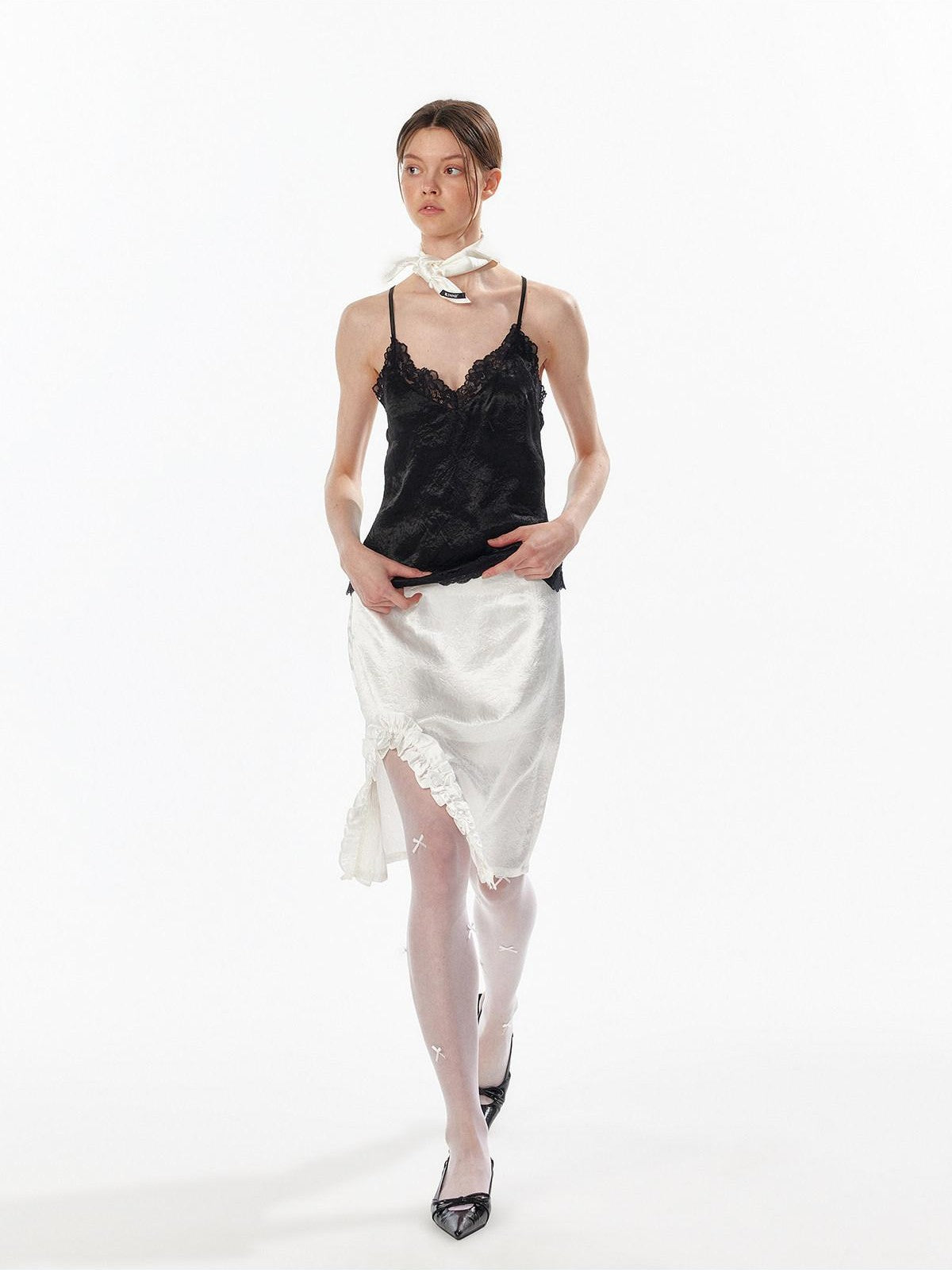 ALINNV Satin Lace Backless V-neck Short Straight Women&