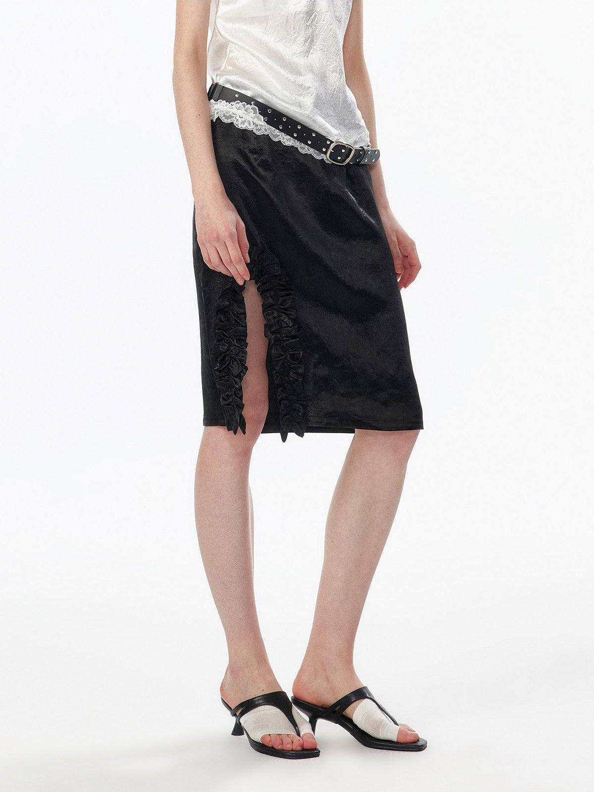 ALINNV White Lace Ruffle Hem Lined Women&