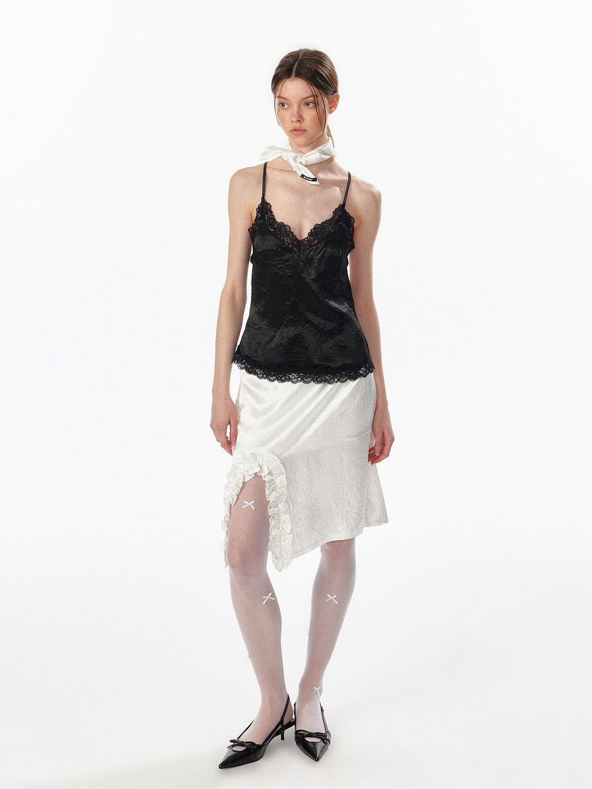 ALINNV White Lace Ruffle Hem Lined Women&