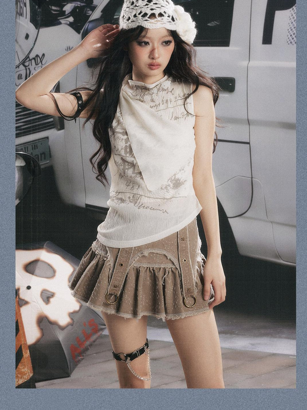 ALL iN plan Apricot Gray Asymmetrical Letter Print Slim Women&