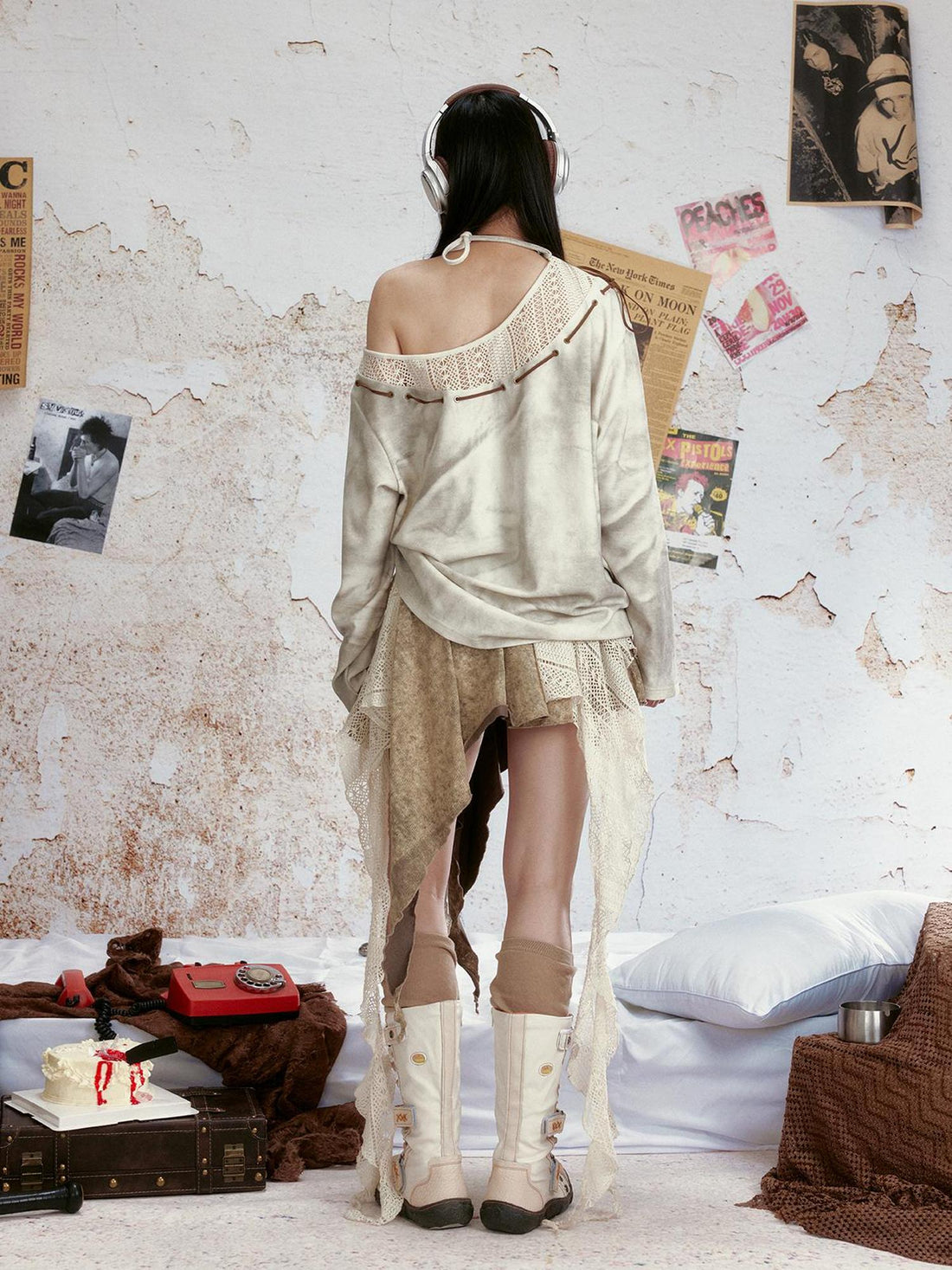 ALL iN plan Astronaut Print Loose Knit Top
