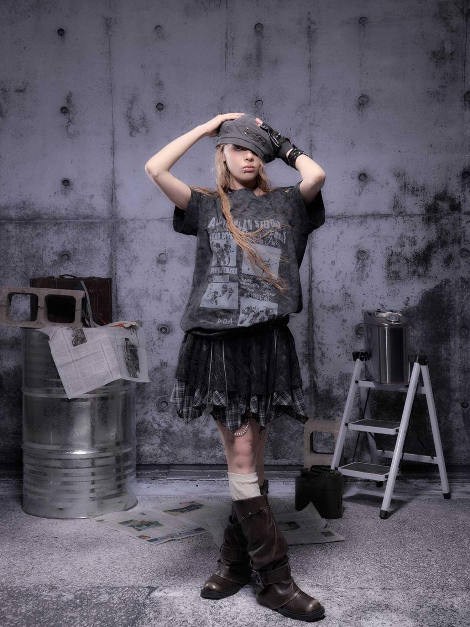 ALL iN plan Gear Bite Mesh Lace Punk Mini Skirt