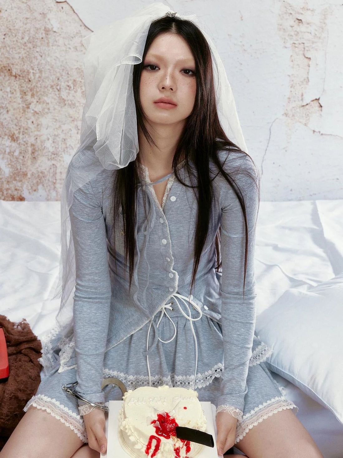 Lace Back Slimming Top With Detachable Layer