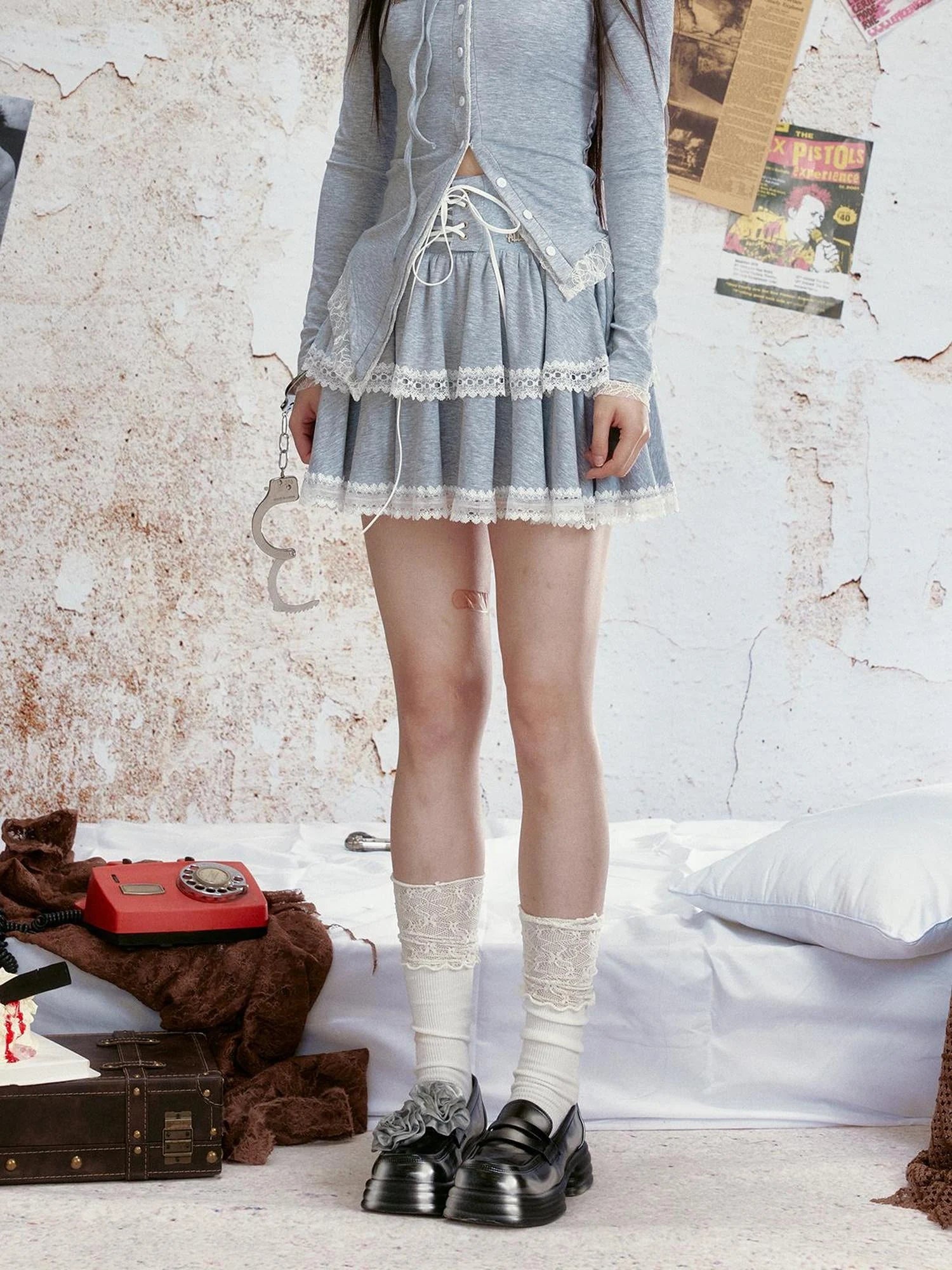 Lace Trimmed Knitted Layered Mini Skirt With Wide Waistband