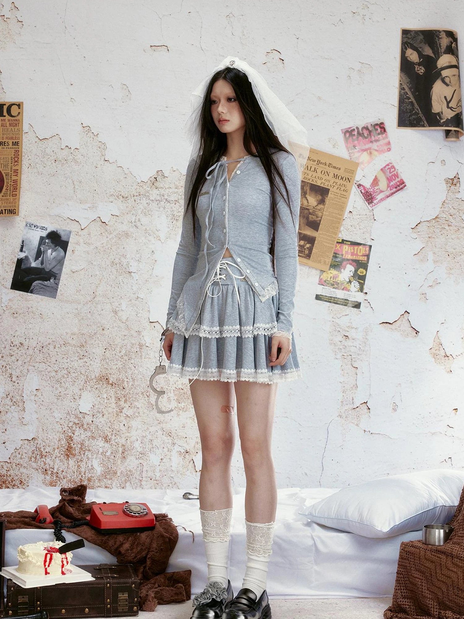 Lace Trimmed Knitted Layered Mini Skirt With Wide Waistband