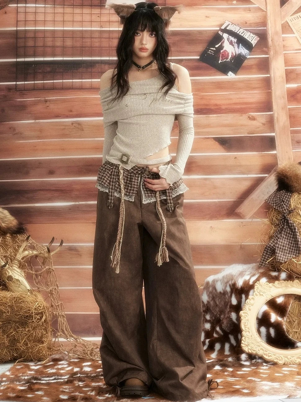 ALL iN plan Moonlight Hunter Asymmetric Crop Top Sweater