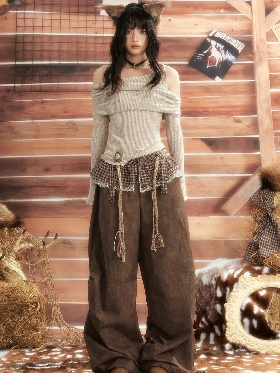 ALL iN plan Moonlight Hunter Asymmetric Crop Top Sweater