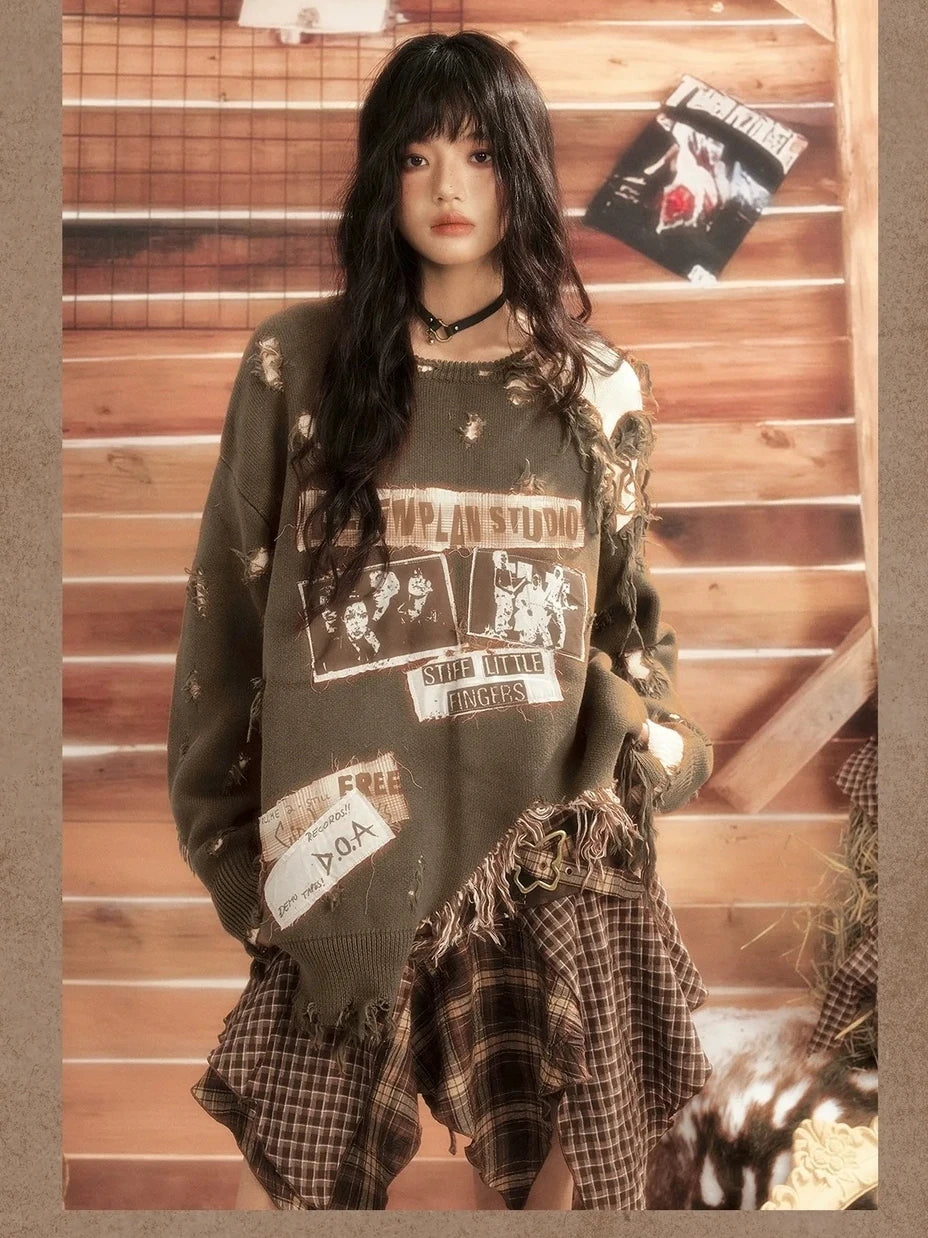 ALL iN plan Moonlight Hunter Distressed Patchwork Sweater V-neck T-shirt Long Sleeve Sweater