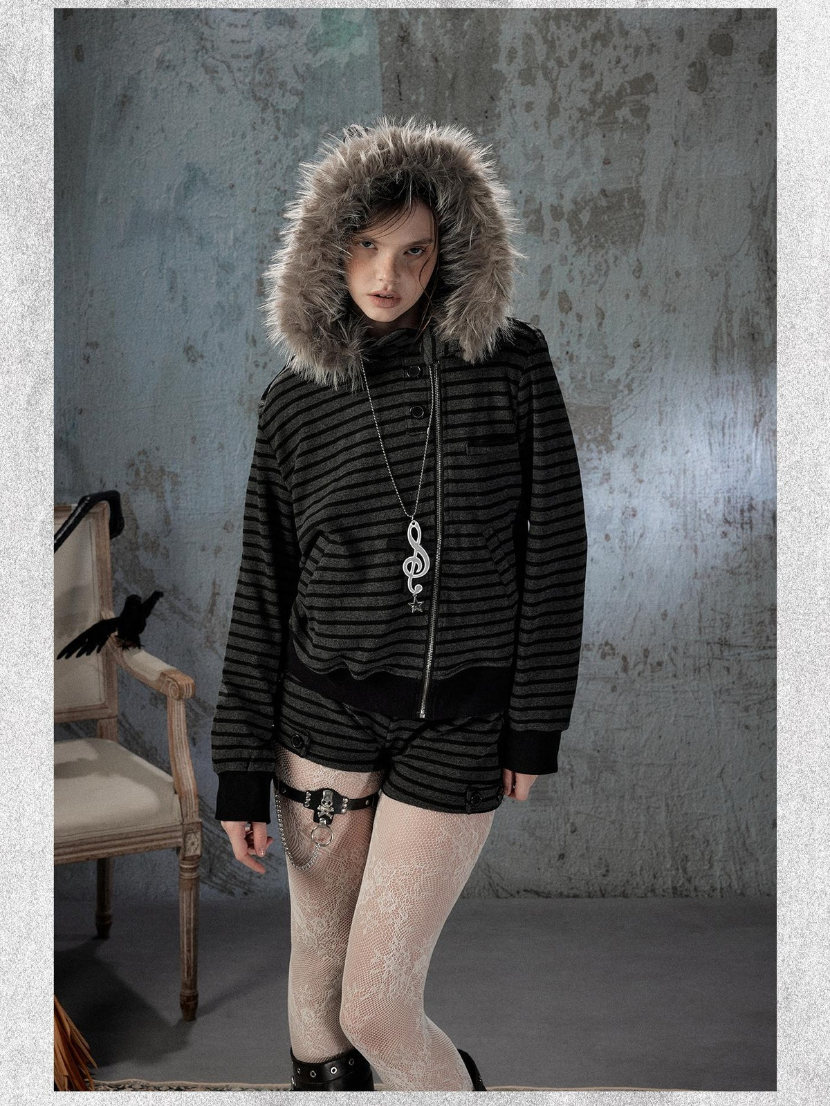 ALL iN plan Striped Faux Fur Collar Loose Fit Women&