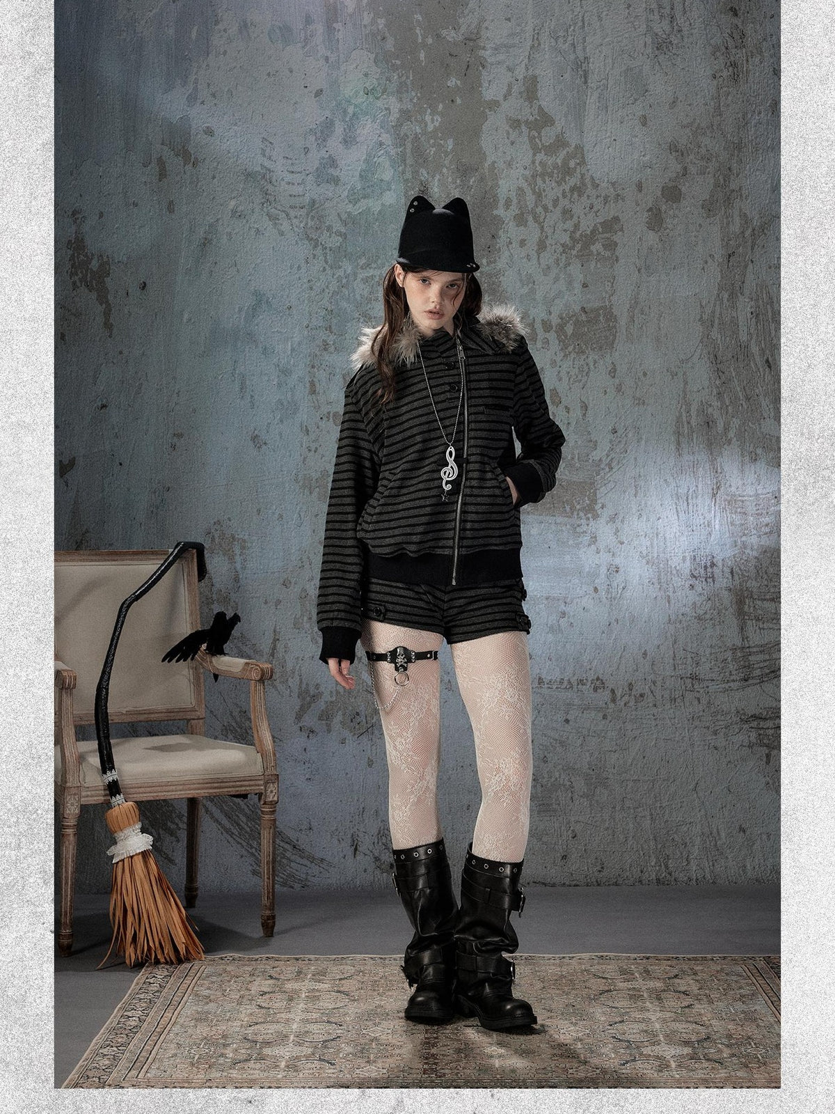 ALL iN plan Striped Faux Fur Collar Loose Fit Women&
