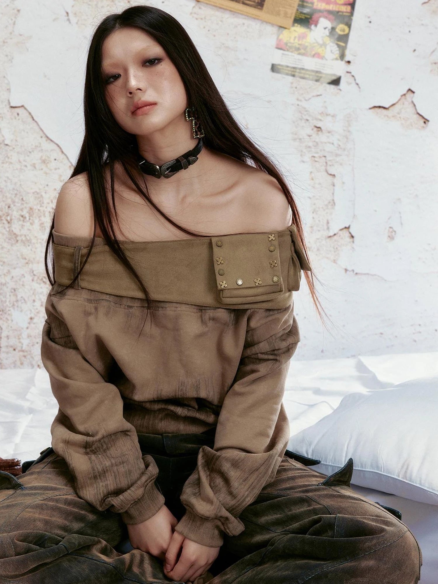 Vintage Distressed Two Way Shoulder Cut Out Hoodie