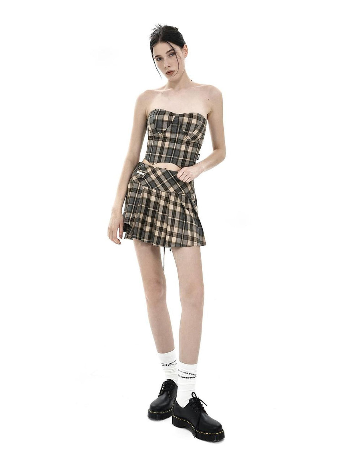 Beige Check Herringbone Cropped Short Women&