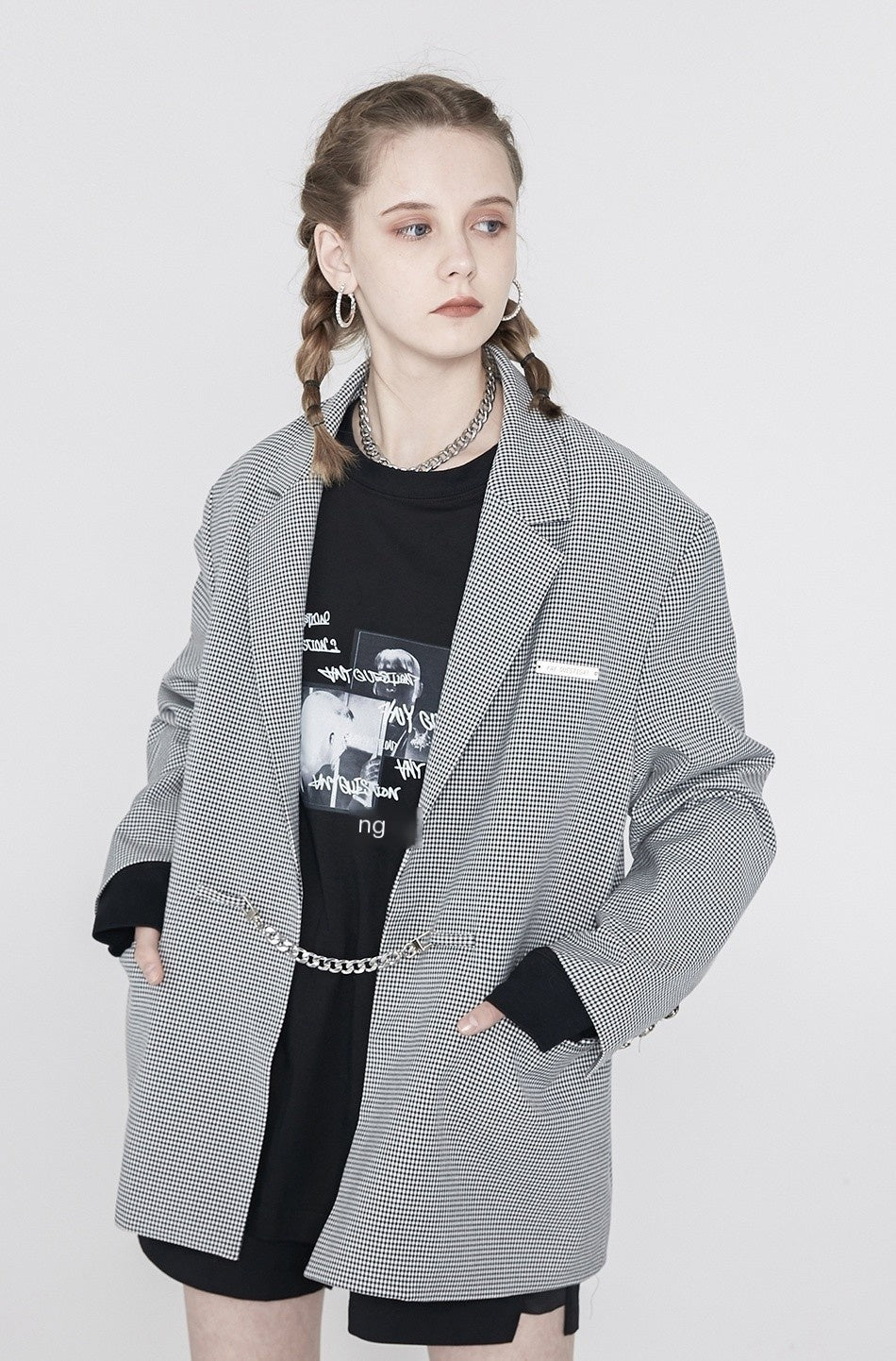 ANYQUESTION_Black_And_White_Check_Boxy_Silhouette_Silver_Chain_Embellished_Women&